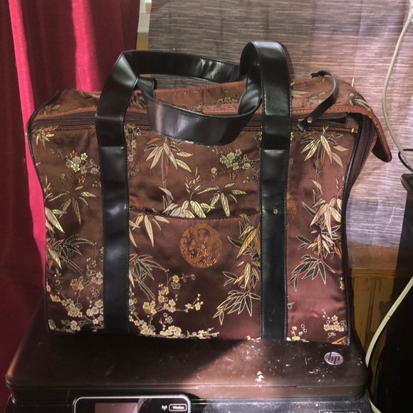 boots and barkley tiered cat scratcher